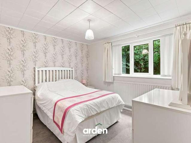 Flat for sale in Headless Cross, Redditch