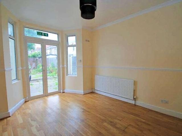 Flat for sale in London Borough of Harrow, Greater London