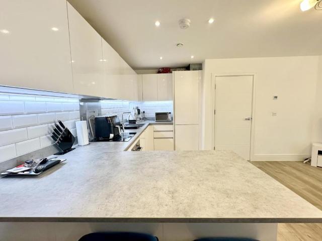 Flat for sale in West Cliff, Bournemouth