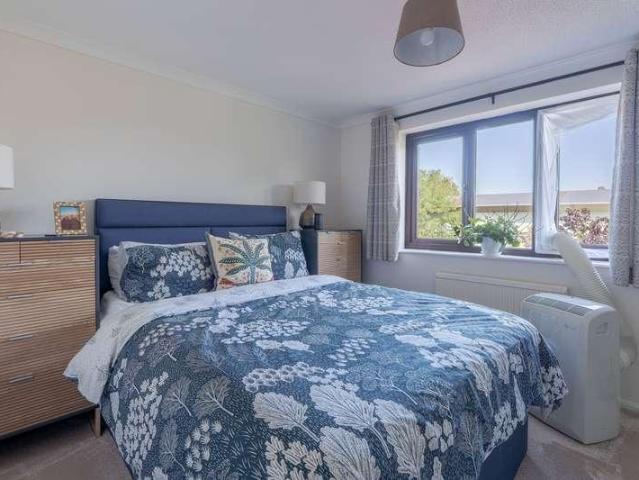 Flat for sale in The Slade, Oxfordshire