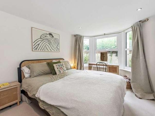 Flat for sale in Greater London