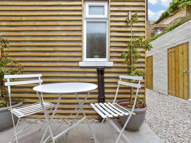 Flat for sale in Minnis Bay, Acol
