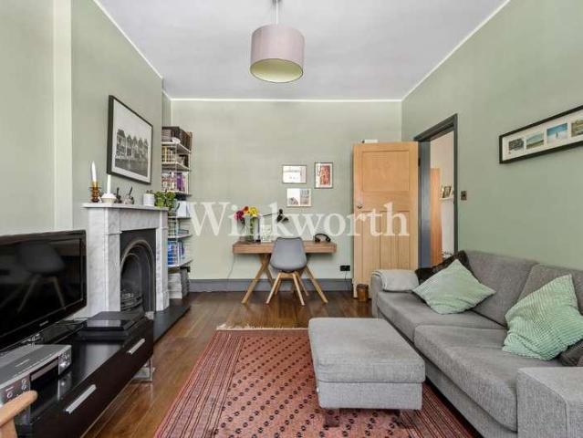 Flat for sale in Greater London