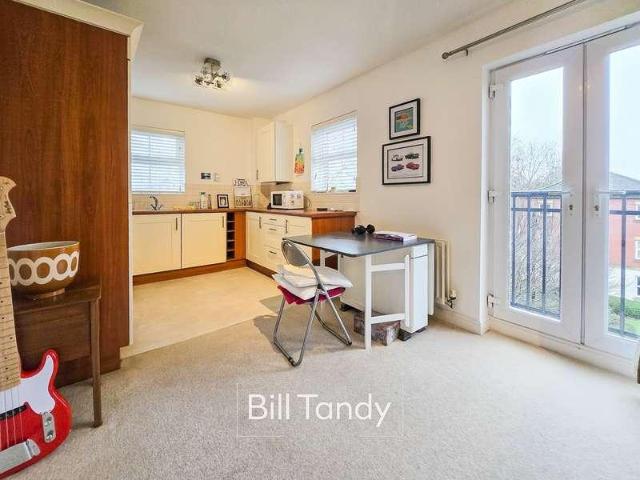 Flat for sale in Lichfield, Boley Park