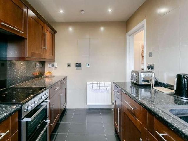 Flat for sale in Hutchison, Slateford