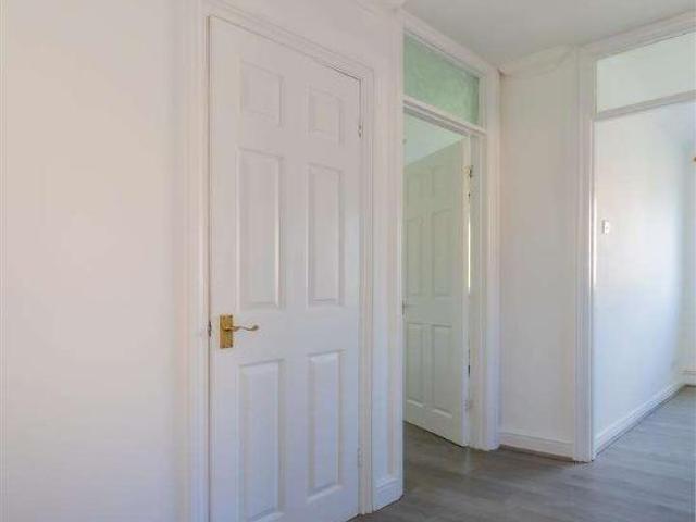 Flat for sale in The Hawthorns, Falcon Lodge