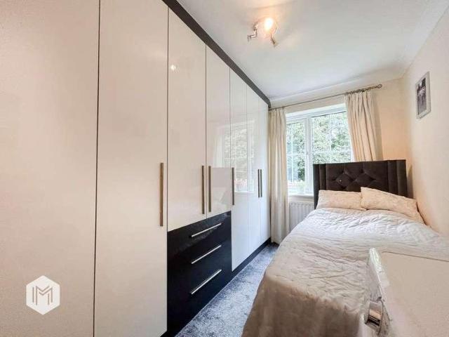 Flat for sale in Lee Bank, Greater Manchester