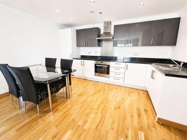 Flat for sale in Hythe, Colchester