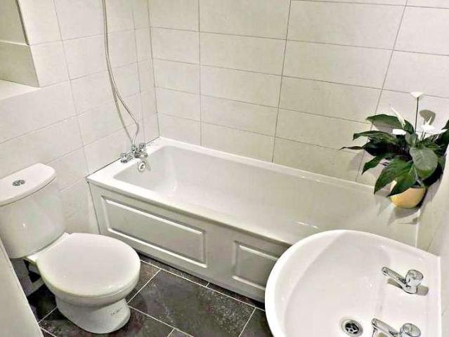 Flat for sale in Totteridge, Buckinghamshire