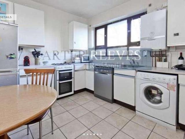 Flat for sale in King's Cross, Greater London