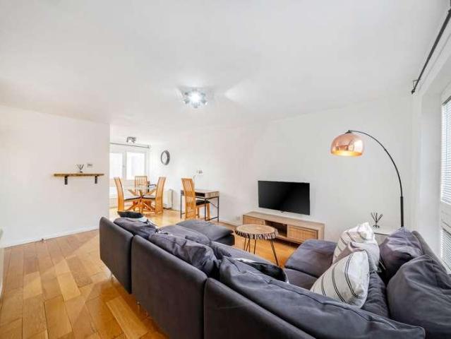 Flat for sale in Northwood, Isle Of Man