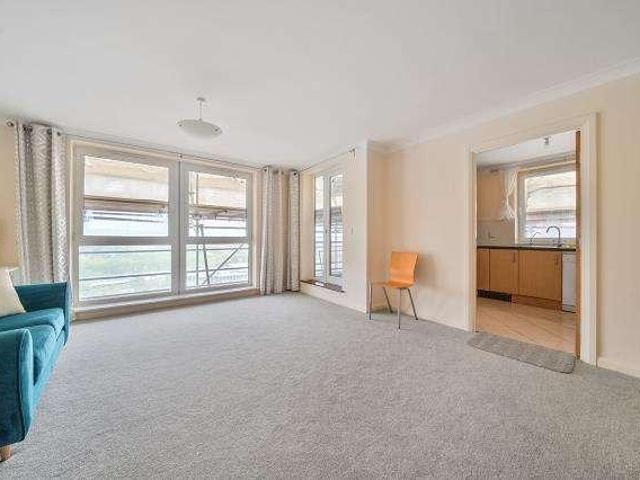 Flat for sale in Priest Down, Hampshire