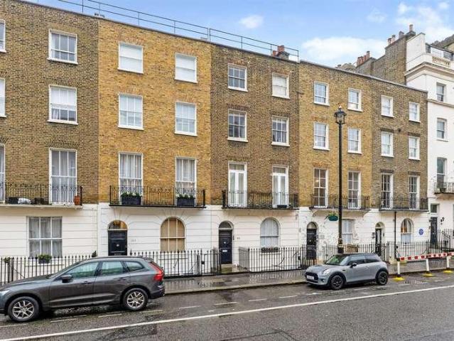 Flat for sale in Belgravia, Greater London
