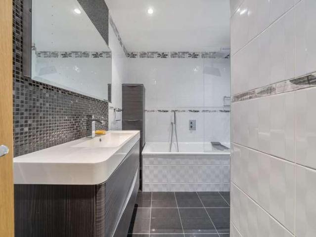 Flat for sale in Northwood, Isle Of Man