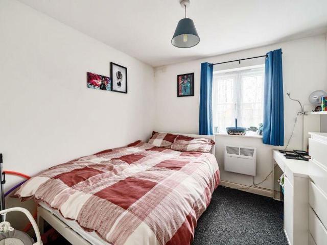 Flat for sale in Rodbourne, Swindon