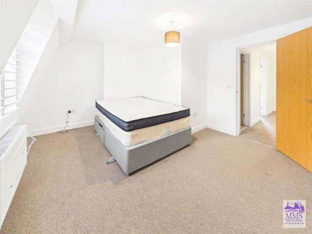 Flat for sale in Troy Town, Rochester