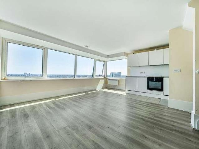 Flat for sale in London Borough of Lewisham, Greater London