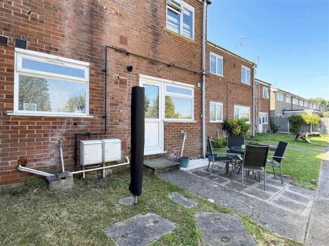 Flat for sale in Chelmsford, Essex