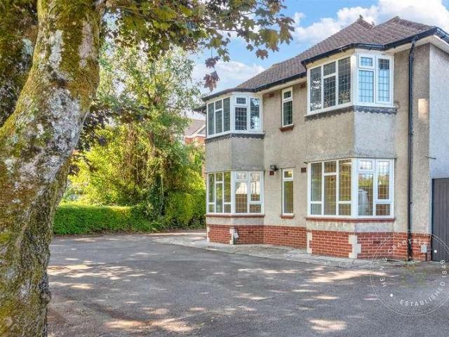Flat for sale in Falcon Lodge, Wales