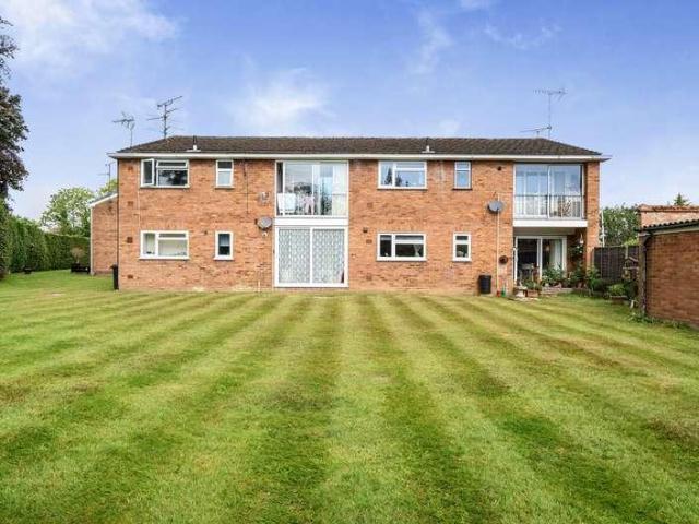 Flat for sale in Wokingham