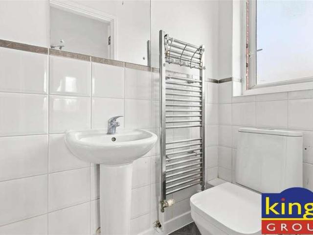 Flat for sale in Lower Edmonton, Edmonton