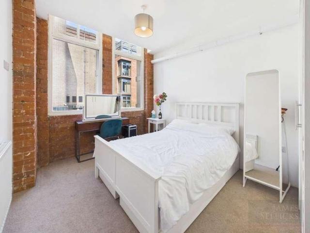 Flat for sale in St Matthew's, Old Wharf
