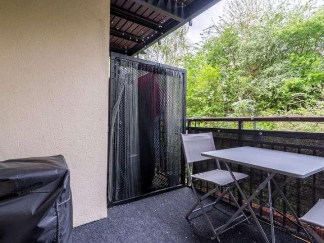 Flat for sale in Luton, Chatham