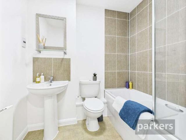 Flat for sale in Black Bourton, Oxfordshire