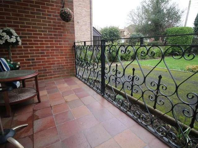 Flat for sale in Old Milton, Ashurst Bridge