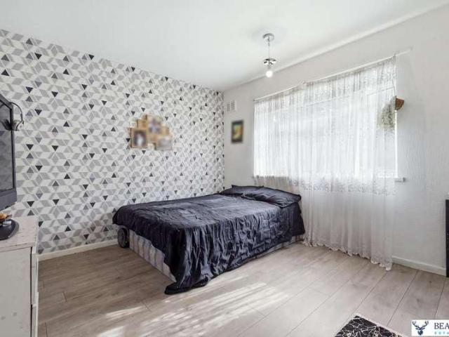 Flat for sale in Freezywater, Greater London