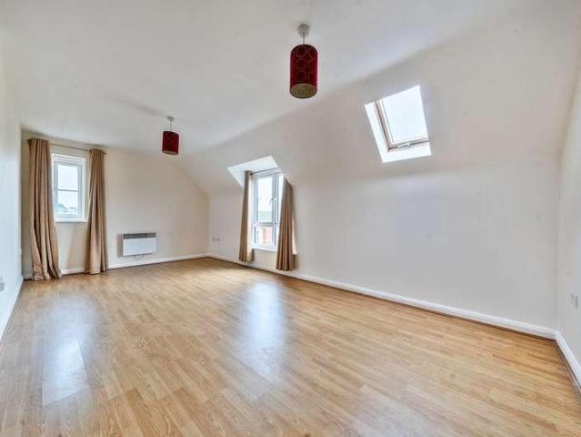 Flat for sale in Evershot, Oxfordshire