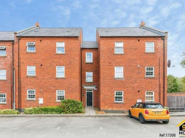 Flat for sale in Towcester, Northamptonshire