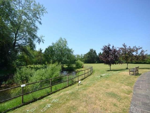 Flat for sale in Motcombe