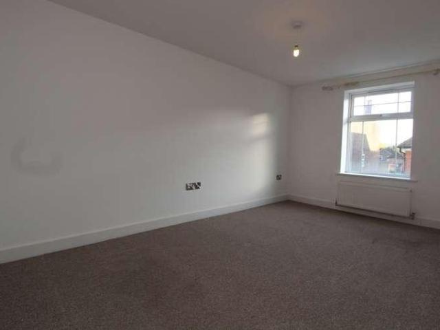 Flat for sale in Petersfield, Bolton Low Houses