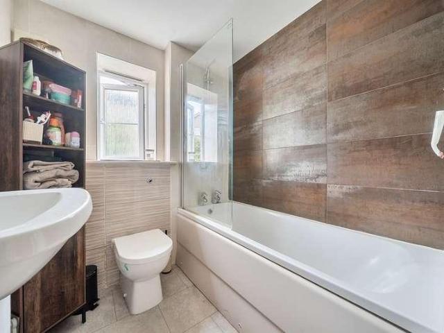 Flat for sale in Ridgeway, Newport