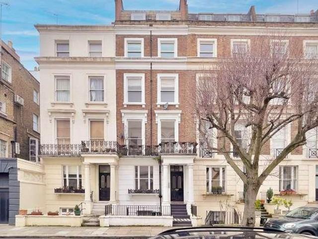 Flat for sale in Kensal Town, Greater London