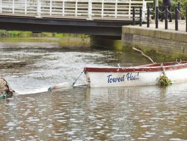 Flat for sale in London Borough of Hounslow, Greater London