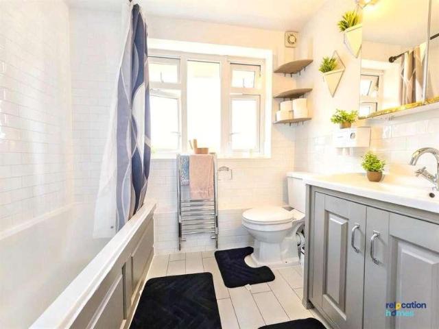 Flat for sale in Fairlop, Greater London