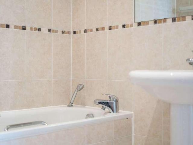 Flat for sale in Stoke D'Abernon, Blackhills