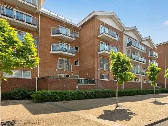 Flat for sale in City Centre, Falcon Lodge