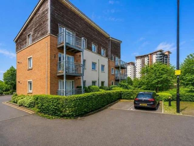 Flat for sale in Cardiff International Sports Village, Falcon Lodge