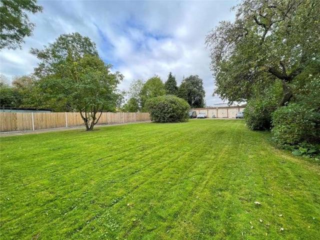 Flat for sale in Kidbrooke, Greater London