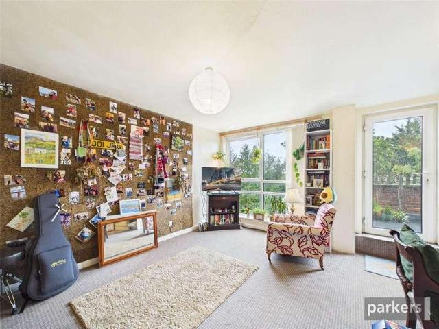 Flat for sale in Reading