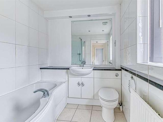 Flat for sale in Grappenhall, Warrington