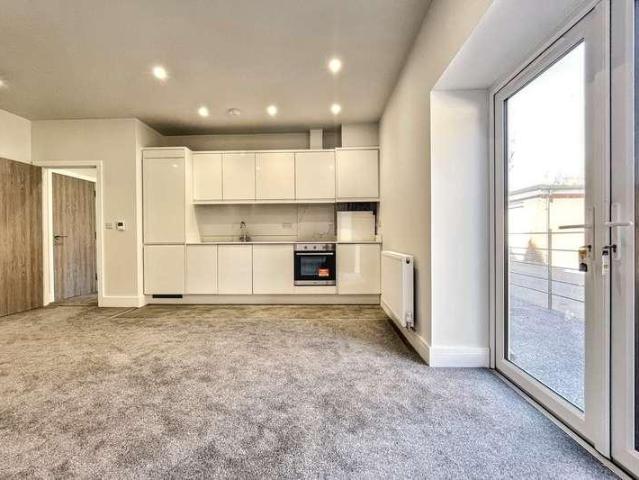 Flat for sale in Wick, Bournemouth