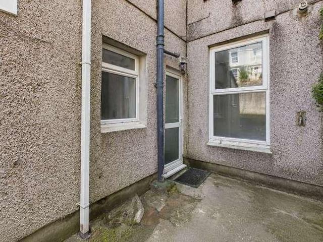 Flat for sale in Lipson Vale, Mount Wise
