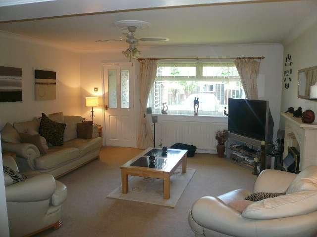 Flat for sale in Murdishaw, Halton