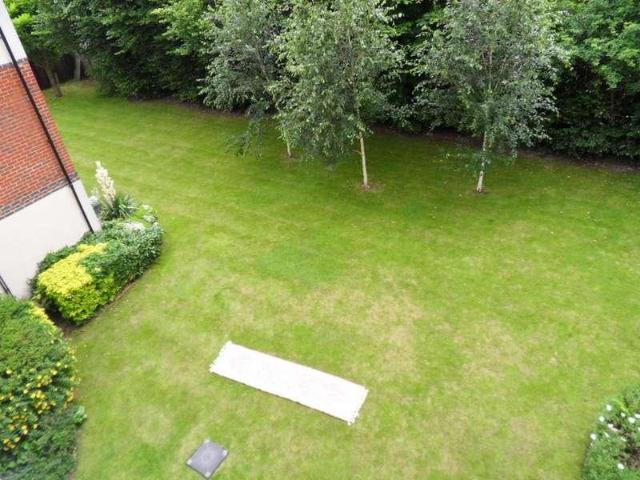 Flat for sale in Greater London