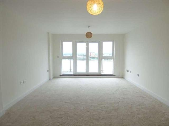Flat for sale in Poole