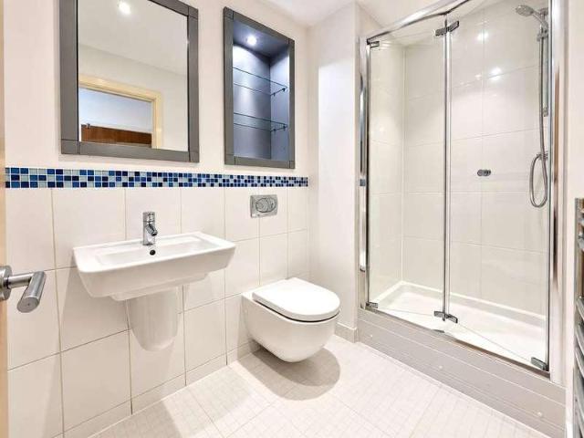 Flat for sale in Mount Hermon, Woking